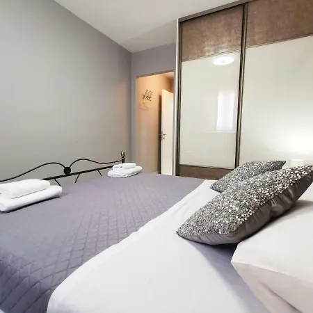 Veduta Luxury דירה *