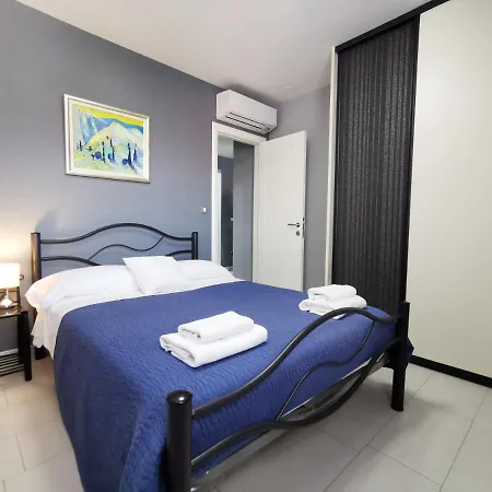 Veduta Luxury דירה *