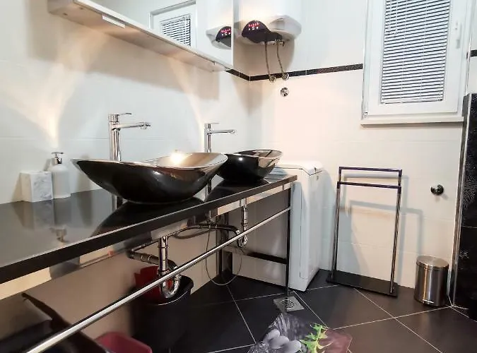 Veduta Luxury Apartment