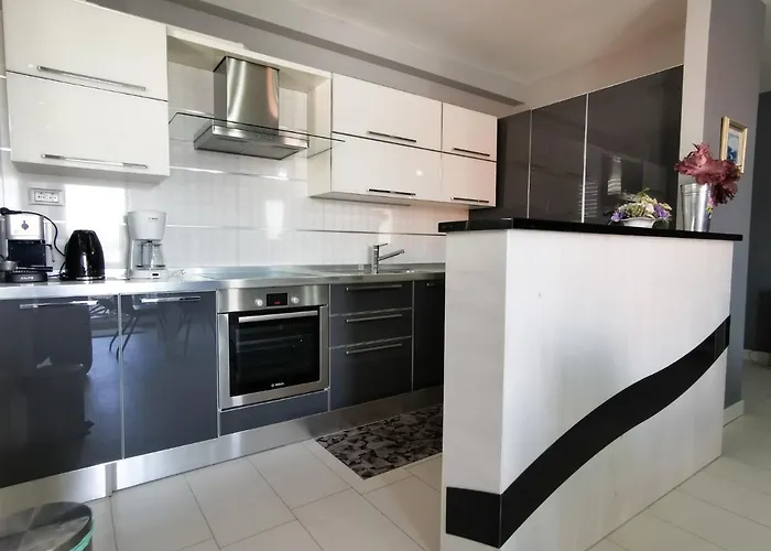 Veduta Luxury Apartment